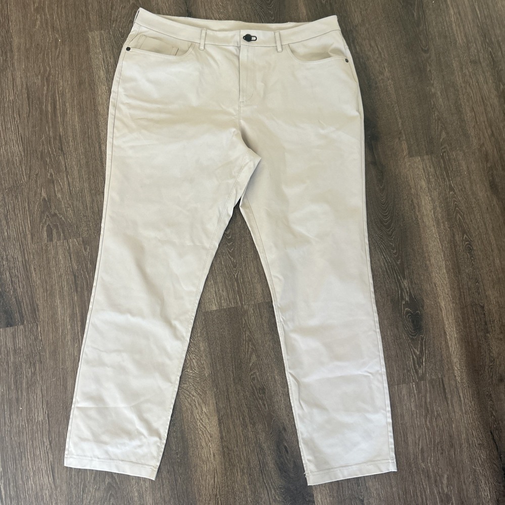 Public Rec Pants Men 38x32 Beige All Day Career 5 Pocket Stretch Performance EUC